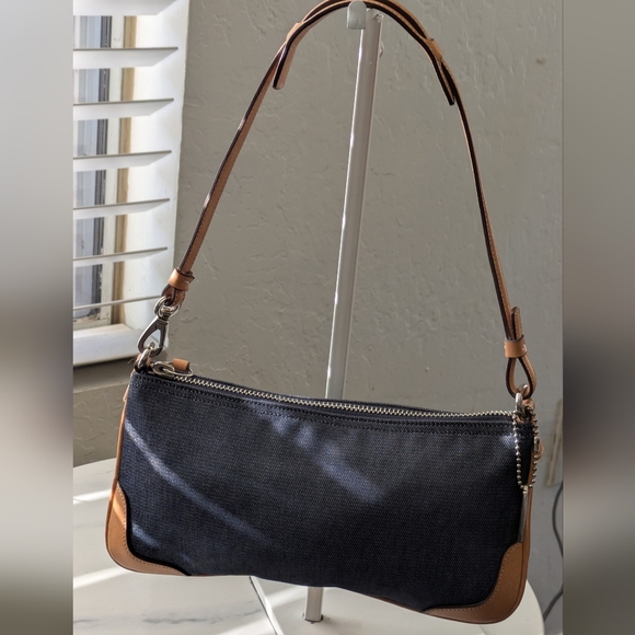Vintage Coach Y2K Denim And Vachetta Shoulder/Handbag. - Picture 3 of 12
